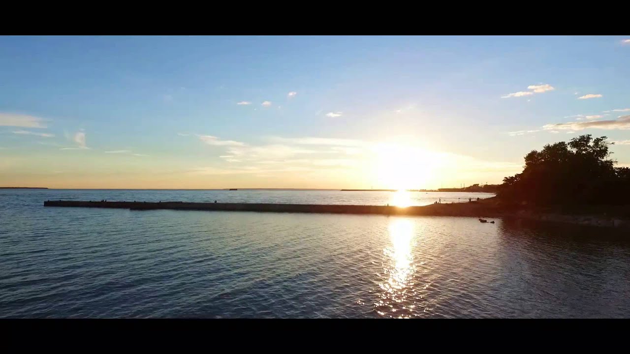 Drooni video - High in the sky