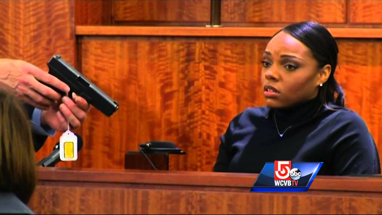 Hernandez's fiancee: He told me to give cash to co-defendant