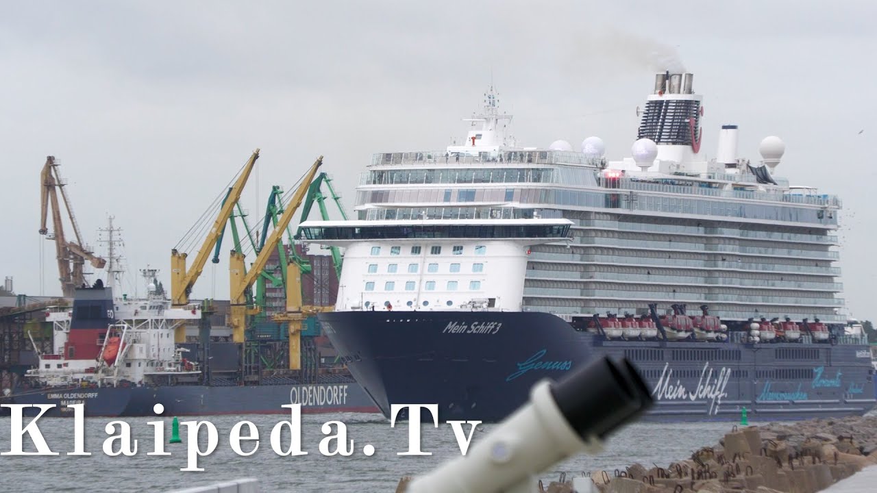 „Mein Schiff 3“ į Klaipėdą atplukdė plaukiojantį metalo festivalį.