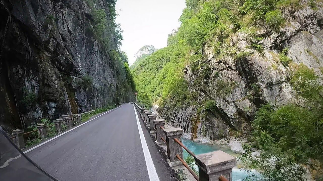 Val di Scalve SP 294 in moto.