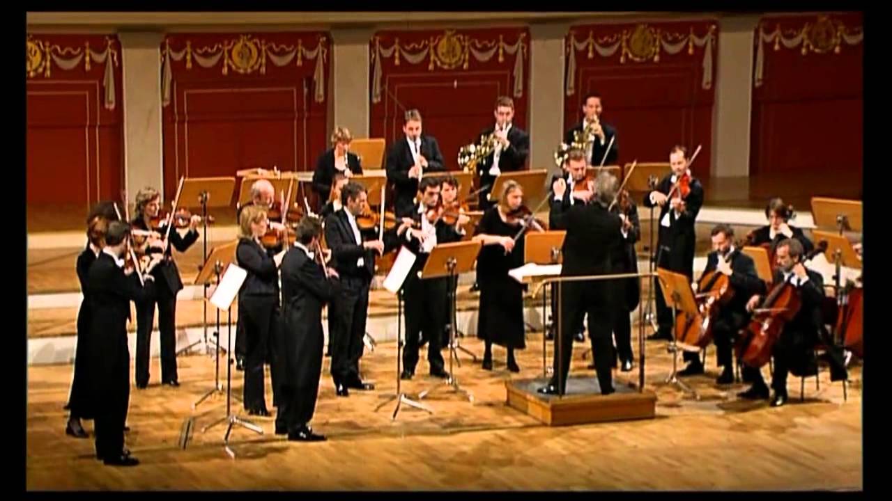 MOZART ~ Divertimento # 1 in E flat (Winds and Strings)  HARTMUT HAENCHEN