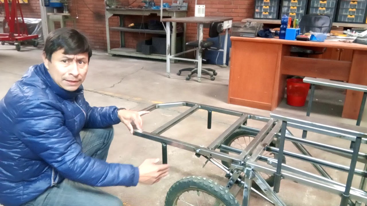 Silla de ruedas reclinable para personas con movilidad reducida
