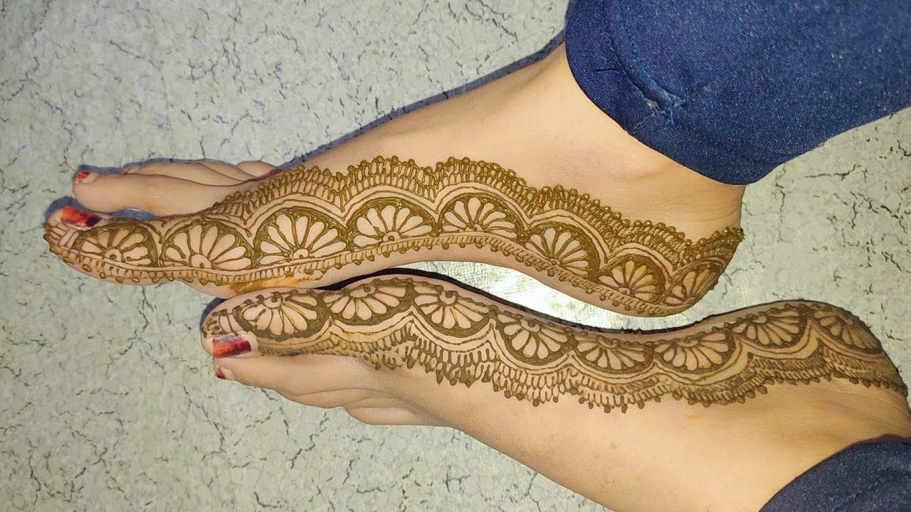 Beautiful feet mehndi design😍🥰🤩 #trending #hennadesign #viralvideo