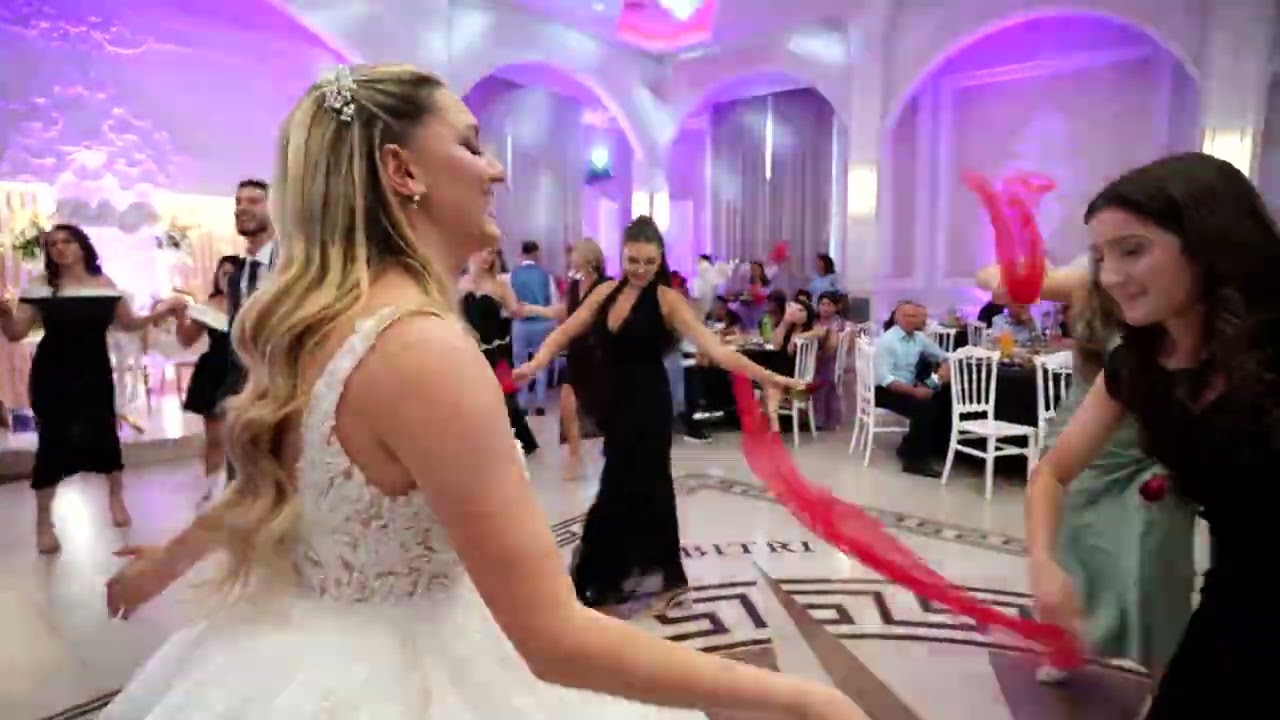 Liljana & Armando Shoqeria ne valle