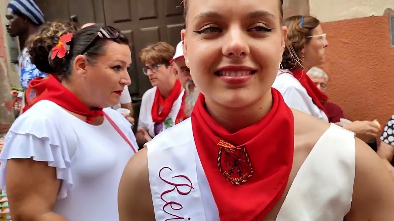 Después del desfile, a cortar el pan