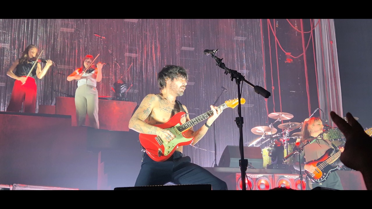 Biffy Clyro - A Little Love - Live. Amsterdam, 30th January, 2026.