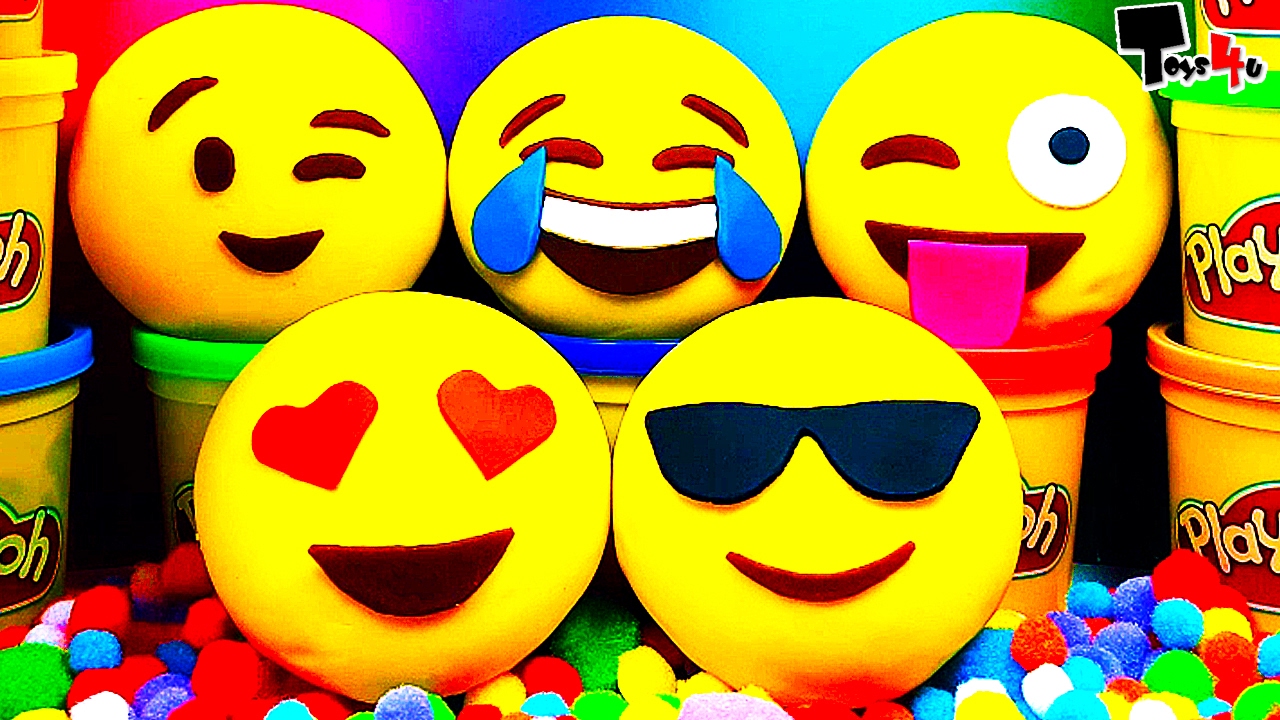 Emoji Surprise Eggs Play-Doh