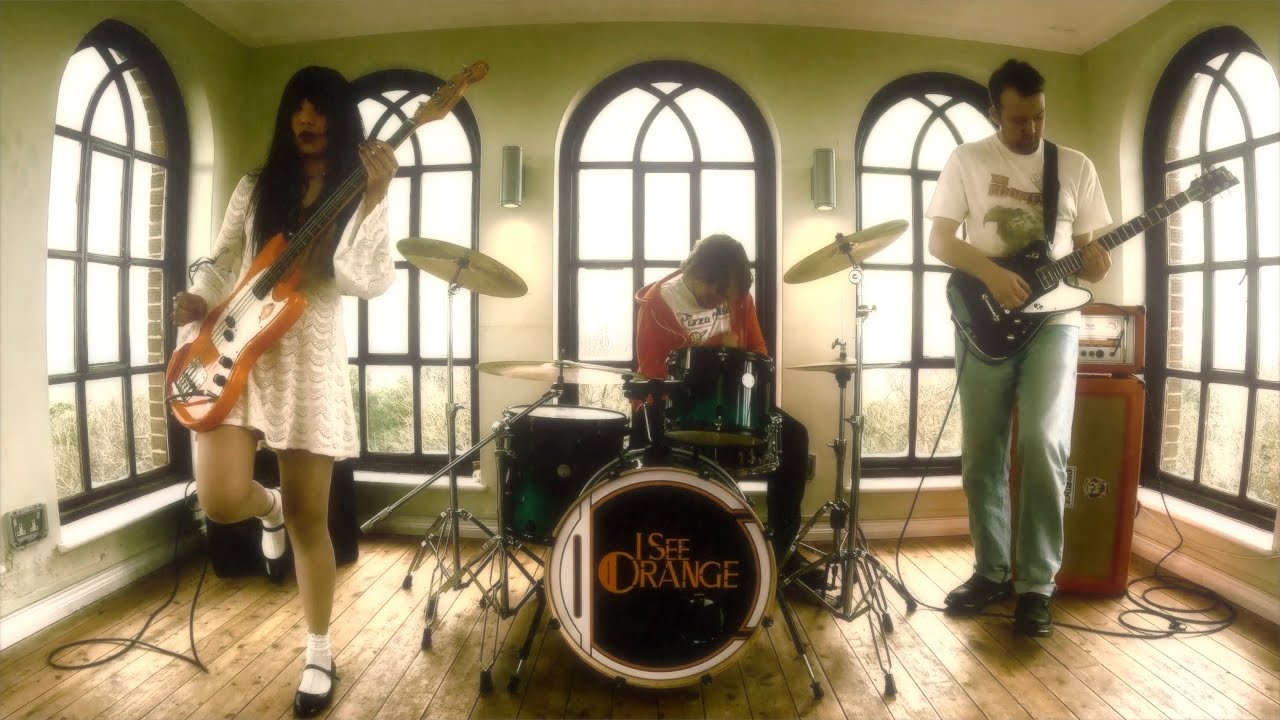 Feebleness - I SEE ORANGE (Music Video)