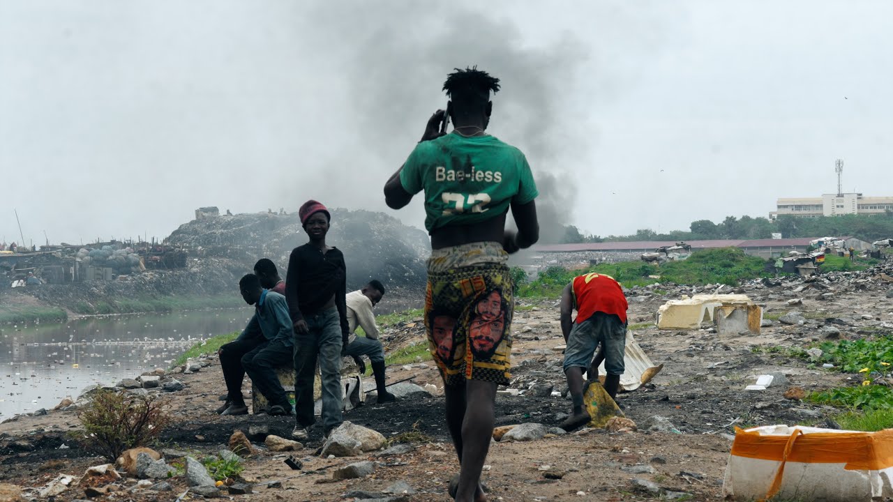 Więcej dymu! - historie ze słynnego złomowiska Agbogbloshie [reportaż]