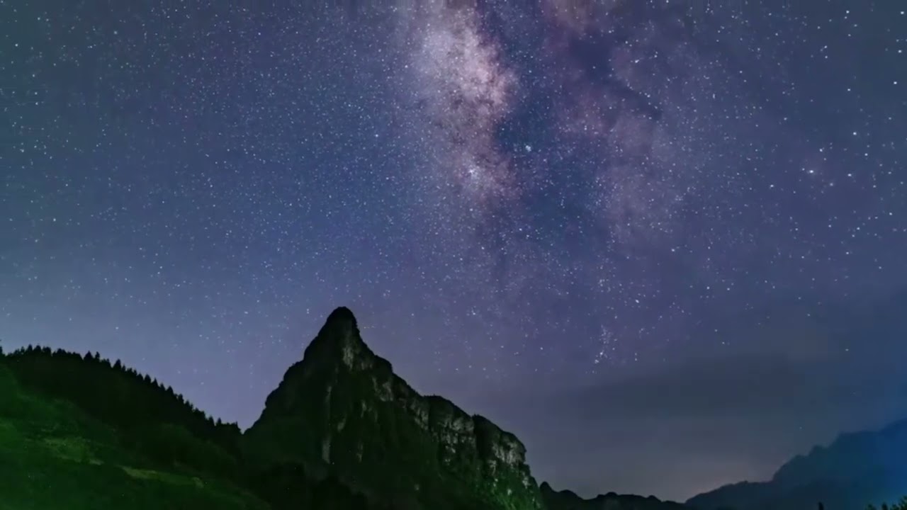 Stunning night sky full of stars over Jinfo Mountain in SW China's Chongqing