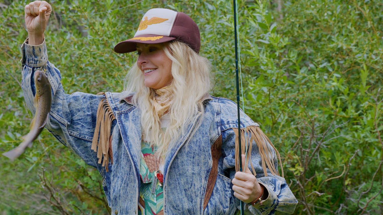 Head Trip, Episode 1: Elizabeth Cook’s Journey to Fort Desolation Fest