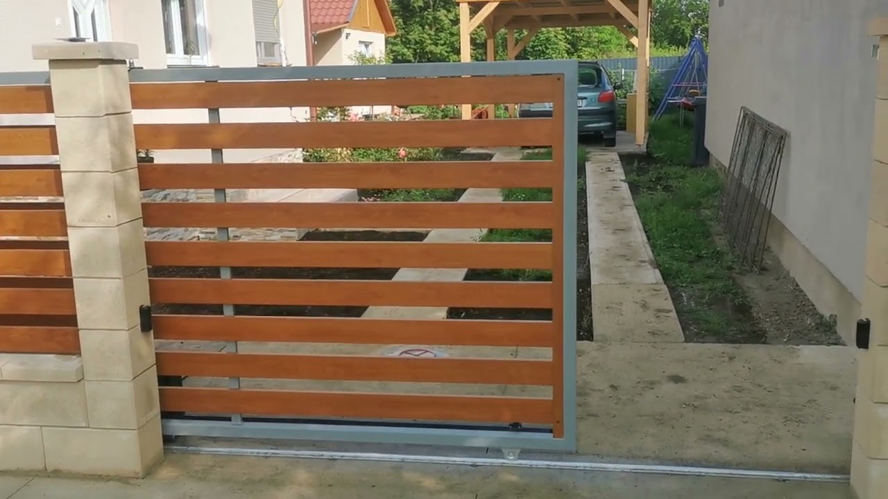 Tol&oacute;kapu aranyt&ouml;lgy alu. l&eacute;cez&eacute;ssel Sommer automatik&aacute;val