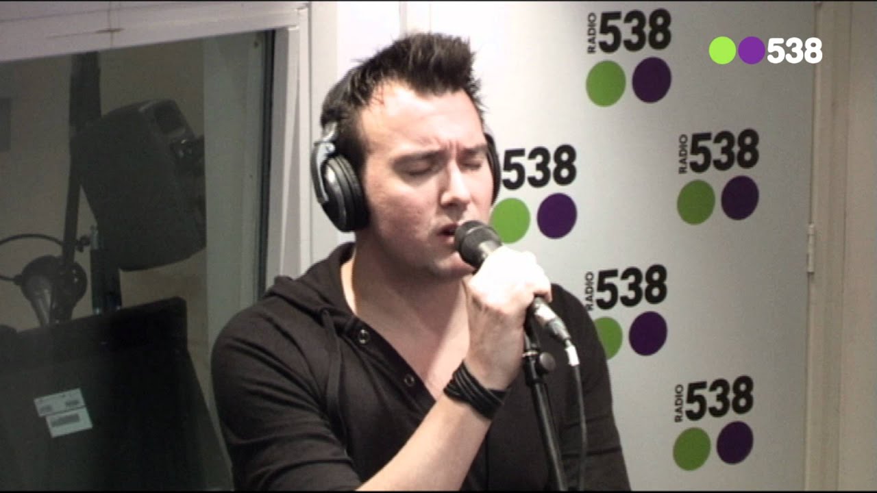 Chris Hordijk - Waiting For The World To Change | Live bij Evers Staat Op