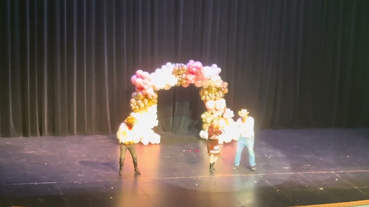 2025-La Cápsula-Cultural Pageant- St Agnes