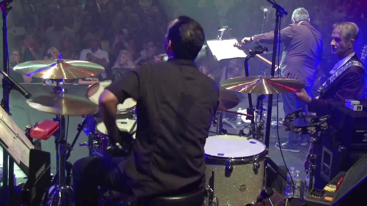 Jon Bon Jovi - I'm Your Man (live at Count Basie Theatre 2014)
