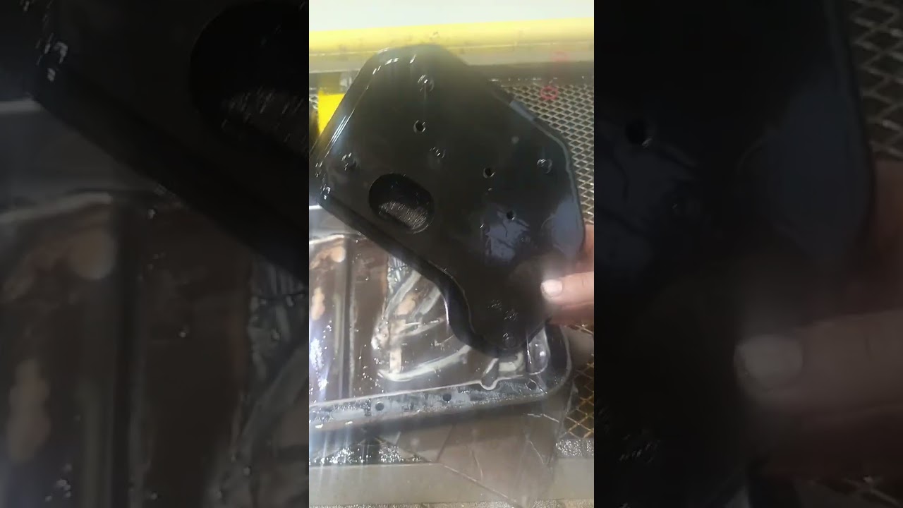 طريقه تغير زيت الجير لسياره الهمر مع الفلتر شاهد لايفوتك