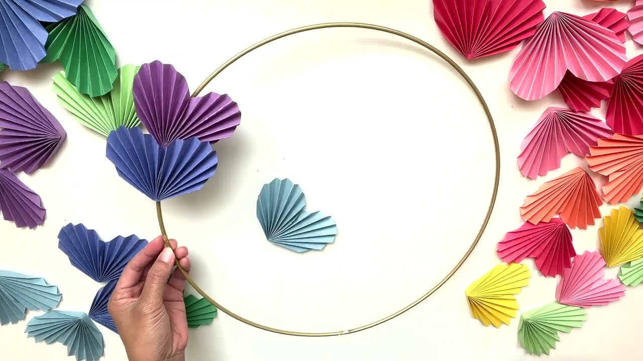 DIY Paper Heart Wreath| Valentine Gift