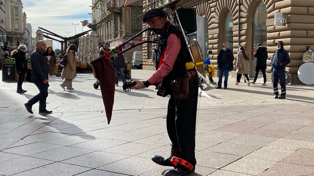 Cigo One-Man-Band Street Performer In Croatia | Amazing!