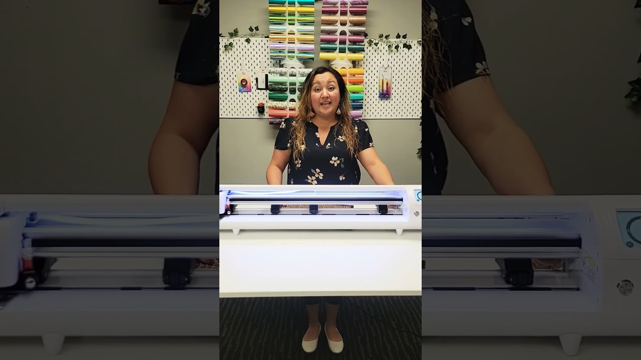 How to load your vinyl on Siser Romeo #diy #cuttermachine #siser #siserna #cleancutgraphics #vinyl