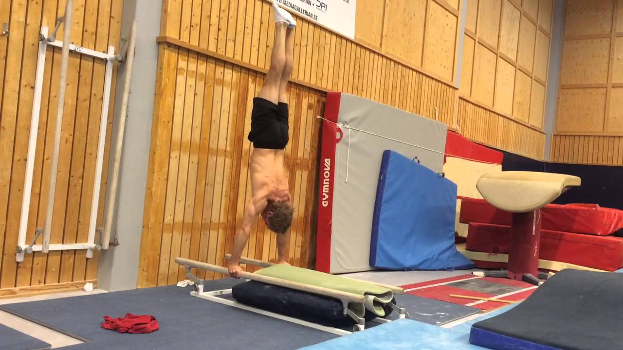 Free Standing Headstand Push Up