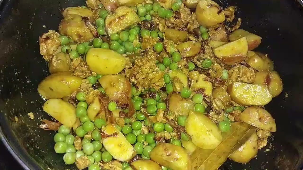 Keema Matar Aloo Recipe For Sehri|Keema Aloo Matar Recipe Ramzan Special|Chicken Keema Recipe💫#food 
