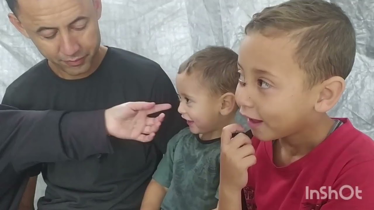 شاهدو معاناه اطفال غزة في هذه الاجواء الشتوي....استحلفكم بالله تشاركو الفيديو وتعملو لايك وشير 💔💔