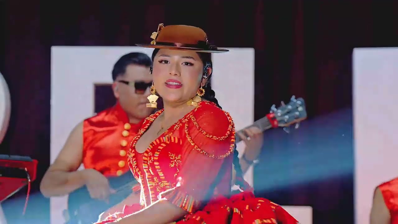 EL AMOR SE PESA ESTRELLAS DEL HUAYÑO KING
