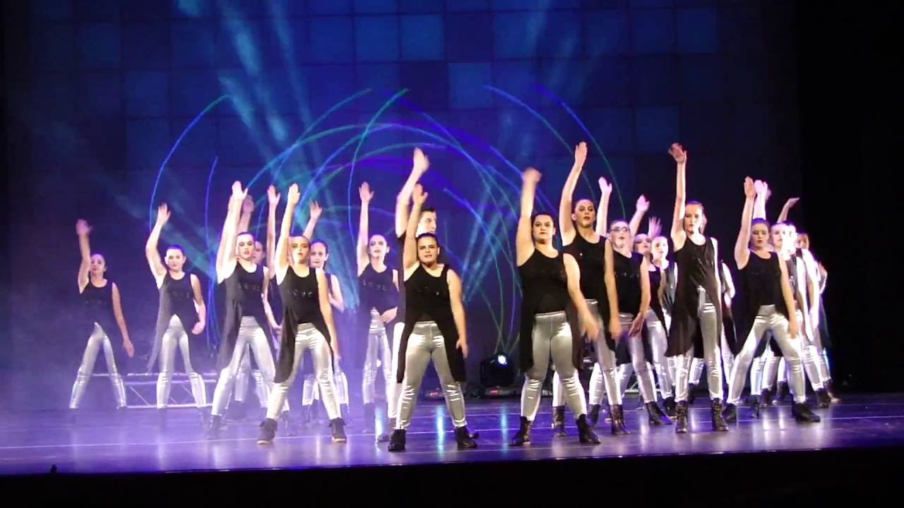 The Rhythm of the Night. Corona.  Escuela de Danza Alma María García 2016