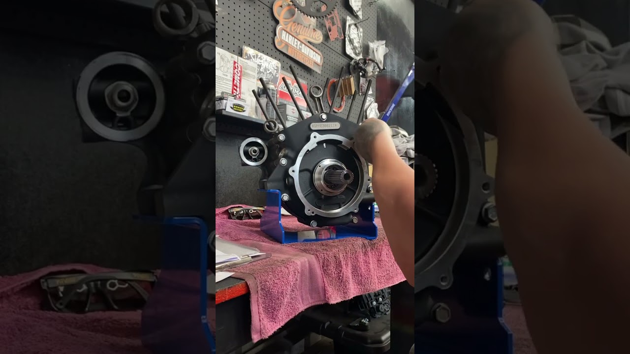 Twin Cam 107ci Engine Assembly Pt.1 ✅ Dyna Wide Glide Build #sfcustomcycles #harleydavidson #twincam