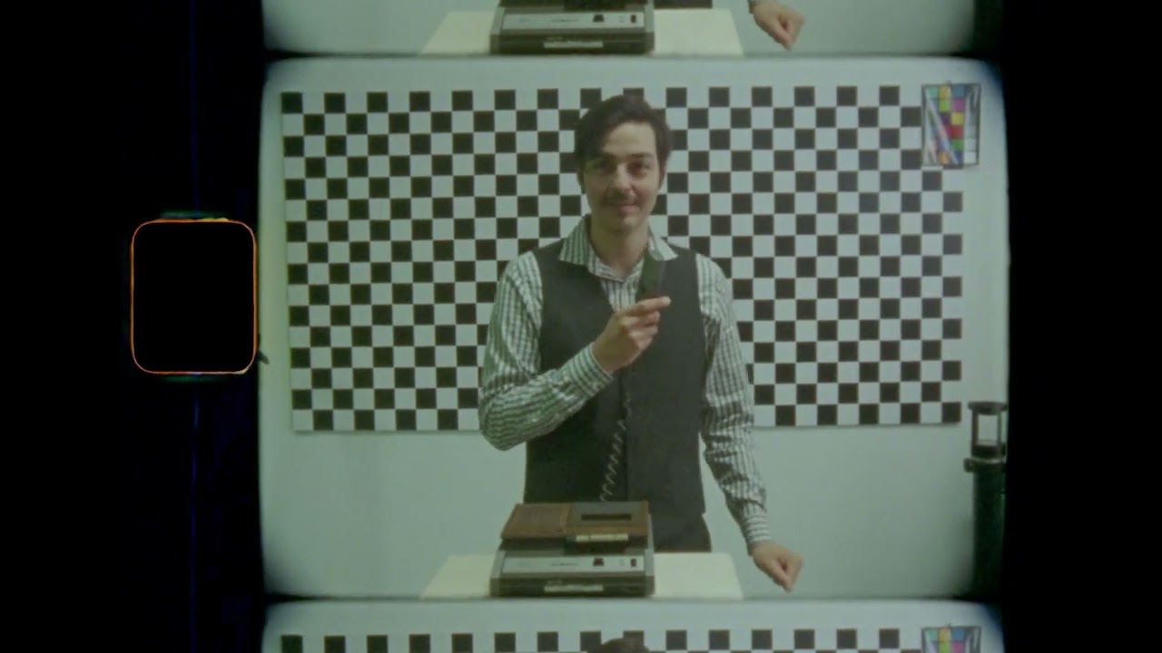 Super 8 - Sound Test (24 fps - NIZO S56)
