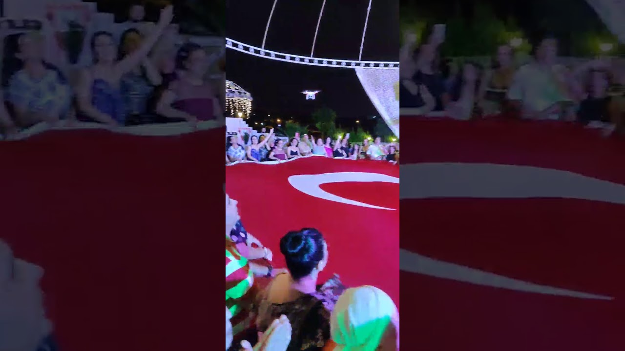 Düğün Dediğin 30 Ağustos Dediğin Böyle Kutlanir...Sarı saçlım Mavi Gözlüm