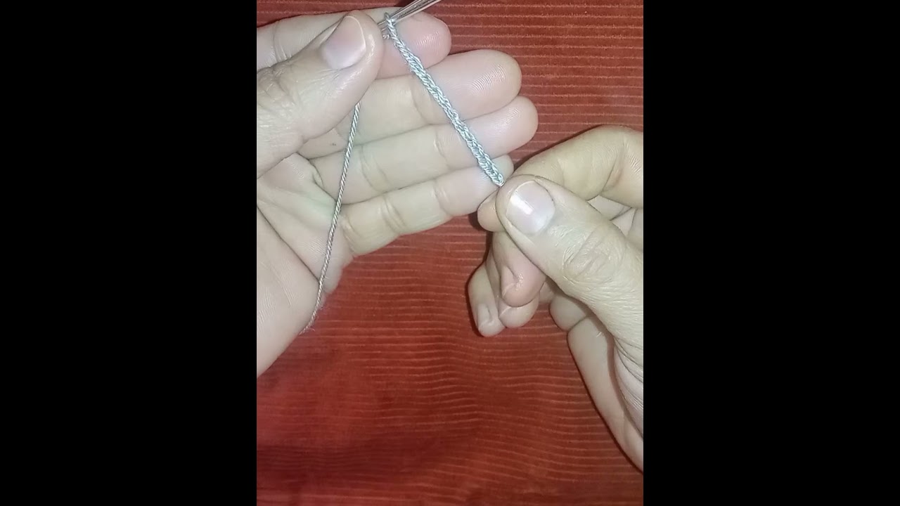 الدرس الثاني من تعليم الكروشيه للمبتدئات/غرزة السلسلة.#crochet #الكروشيه#فن الكروشيه 