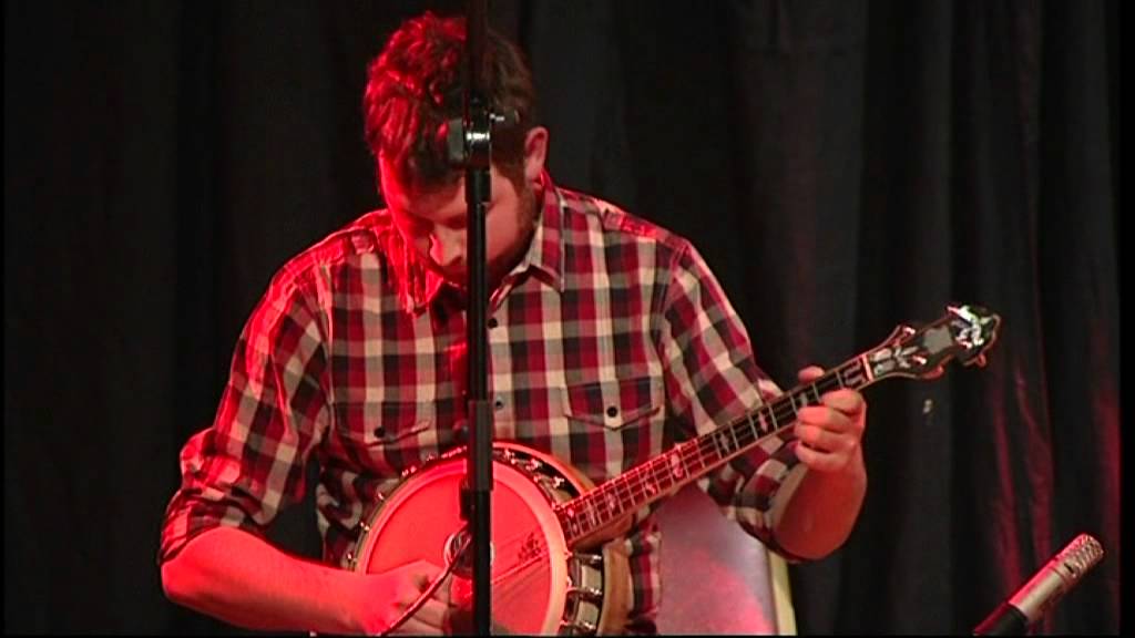 Conor Mc Cague (banjo), Ronan O'Flaherty (fiddle) and Dermot Mc Kenna (piano)