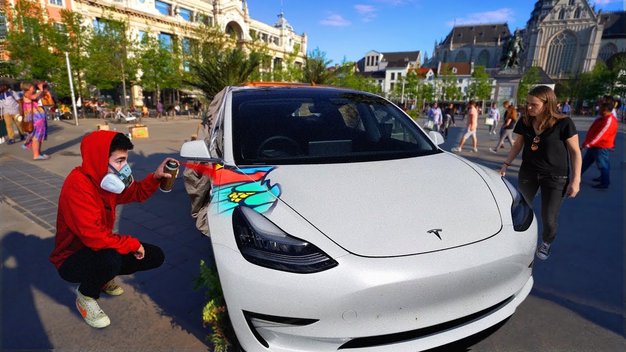 Spray Painting My Car IN PUBLIC !