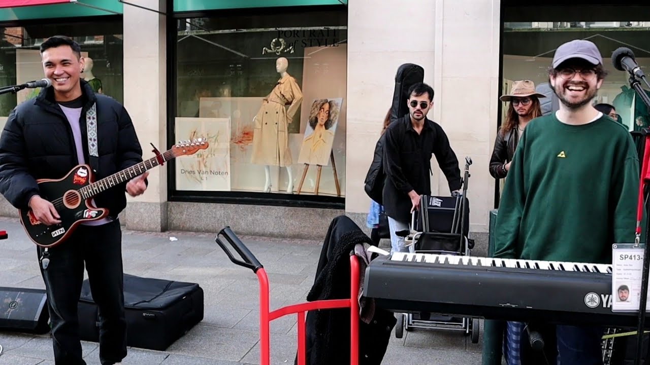 An unplanned Duet as Jacob Koopman and Andy Roe perform 