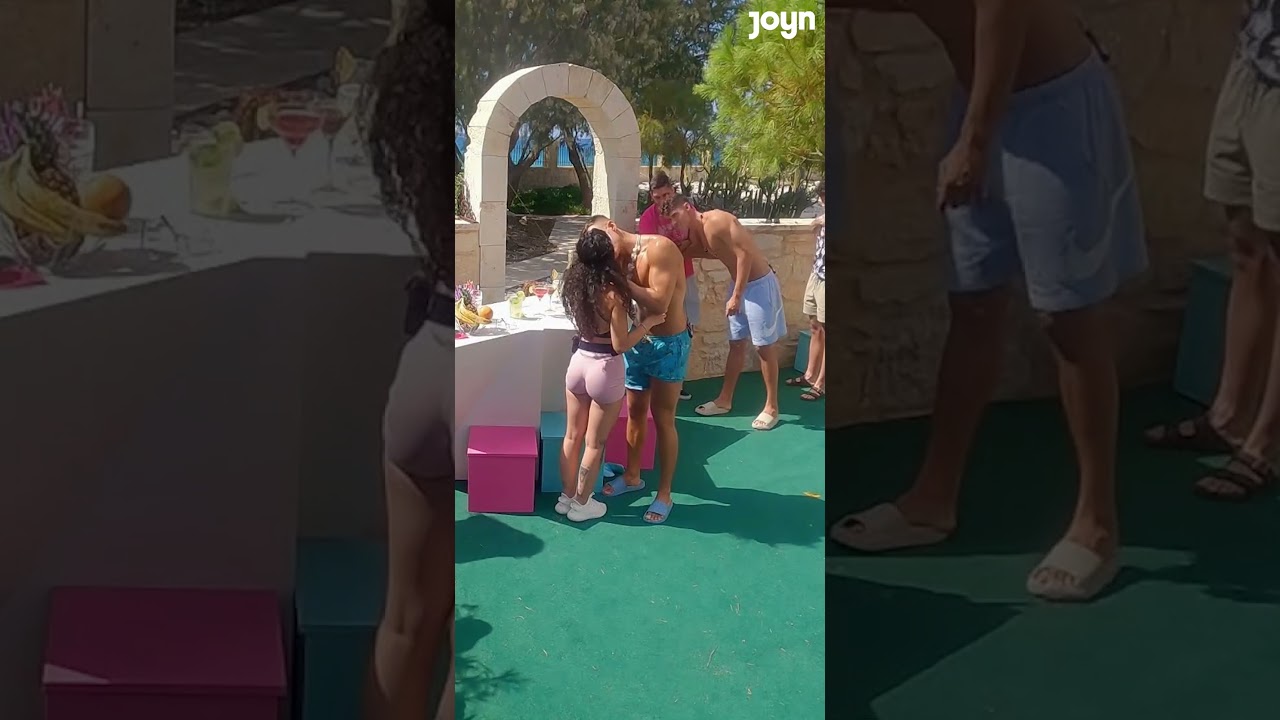 Romantischer erster Kuss 💋​ #kiss | Match in Paradise