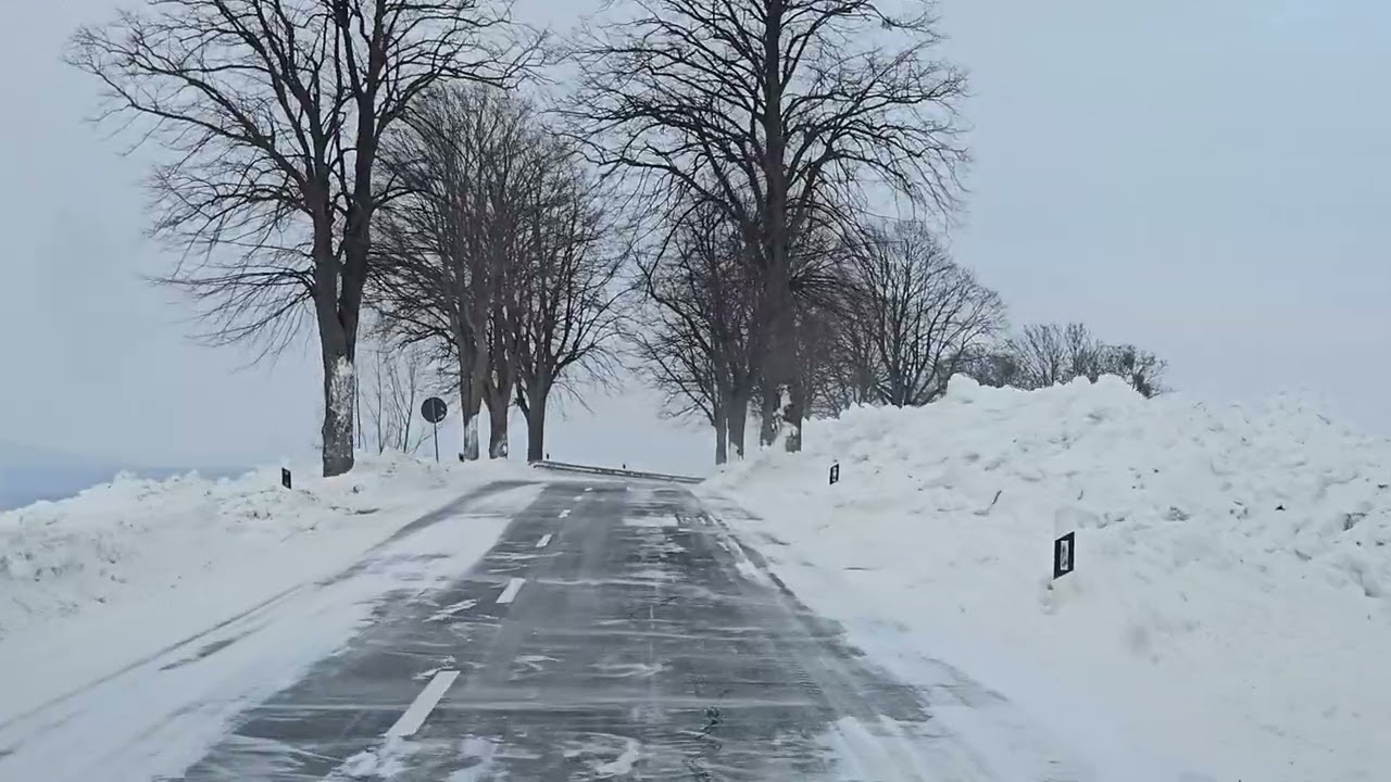 Schneewehen zwischen Bisperode und Harderode