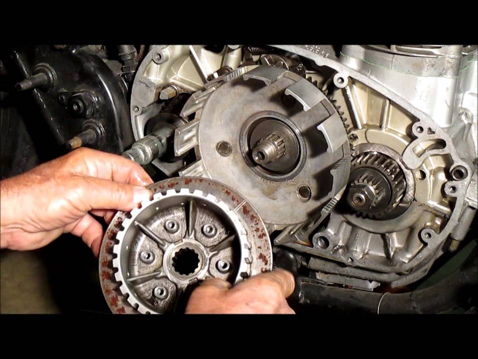 Yamaha XS650 clutch housing, clutch boss, removal and replacement