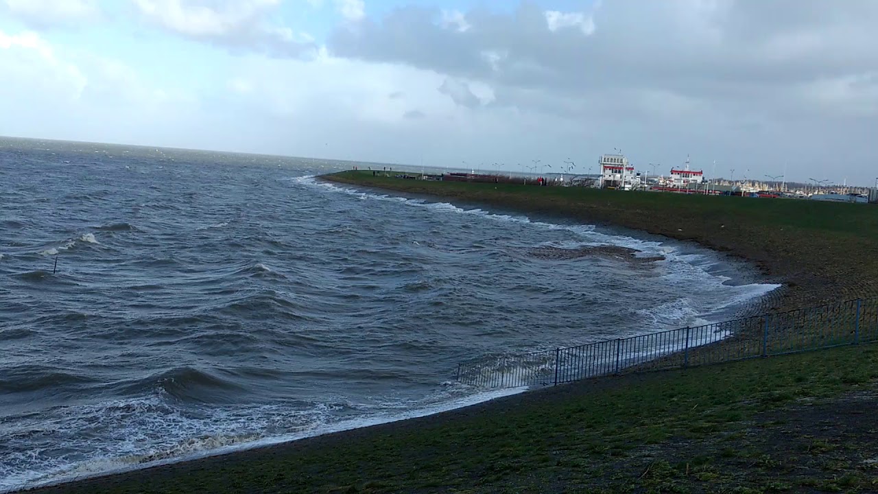 lauwersoog stormachtig weer 29-10-2017 deel 4