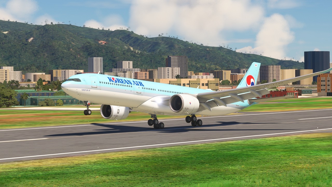 Pilot Only! Korean Airbus A330 Performs Challenging Landing at Songshan Airport