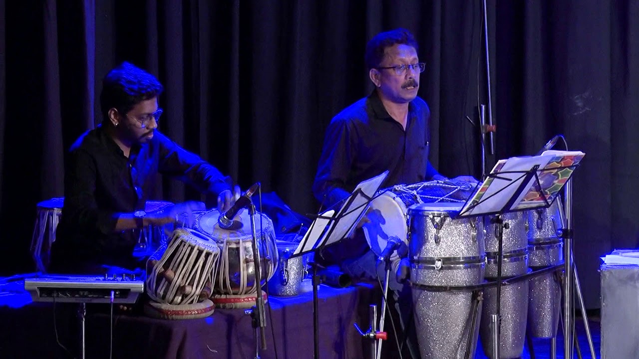 Yunhi Tum Mujhse Baat Karti Ho - by Satish Jadhav and Smita Pawar - Sachaa Jhutha