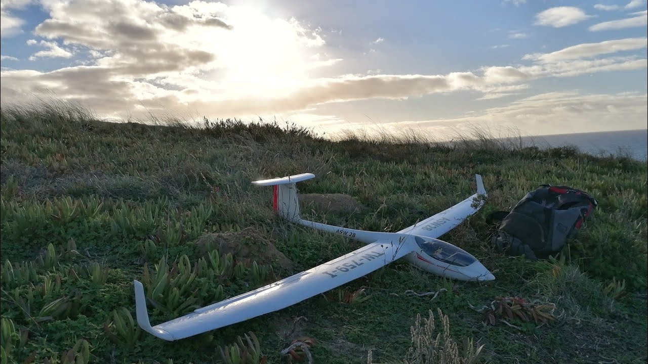ASW 28 glider slope soaring with heavy winds🌪️🌀 (part 1)