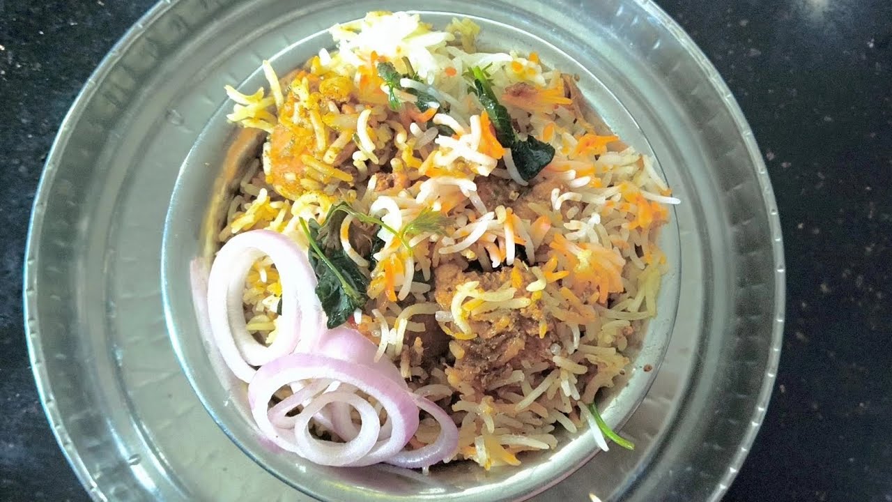 Restaurant style chicken tikka biryani recipe 😋https://www.youtube.com/@Alnaazcooking