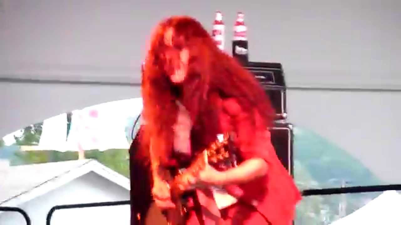 AC/DShe - 