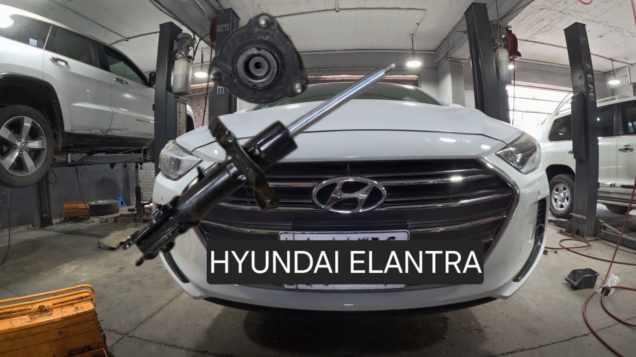 Reemplazo del amortiguador delantero - soporte del puntal ... Hyundai Elantra 2017-2020