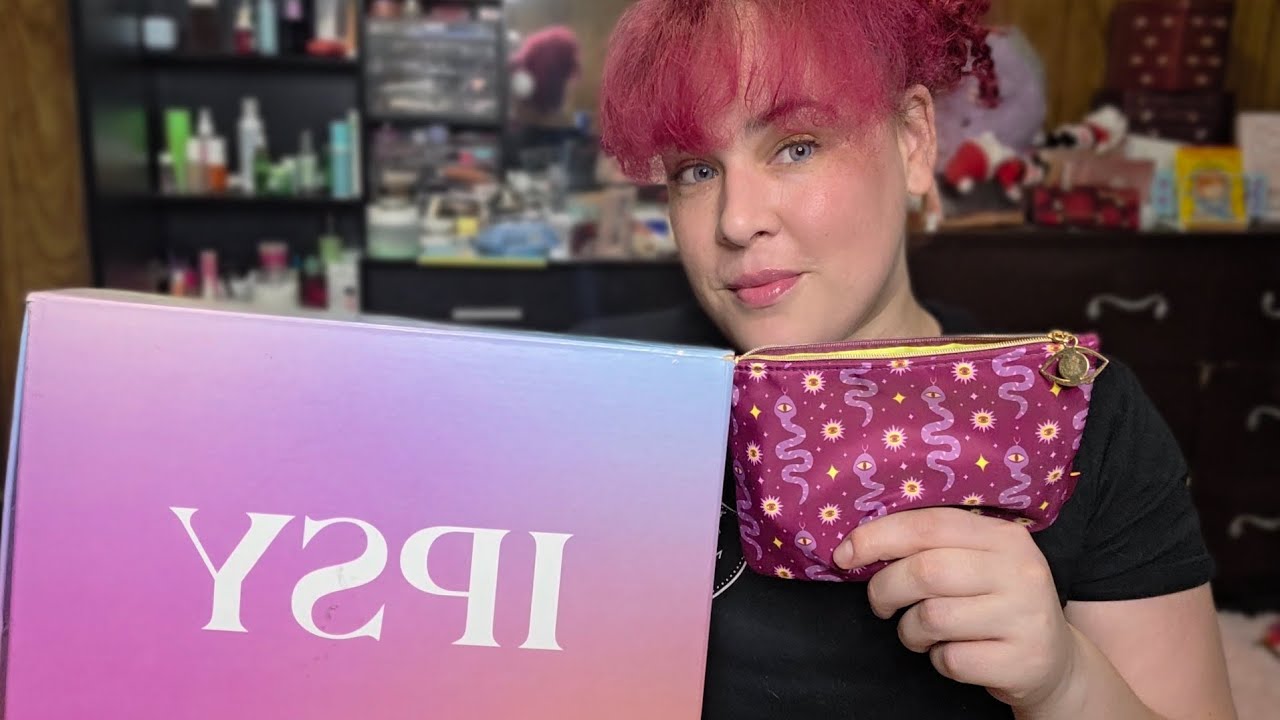 Ipsy and boxy by 