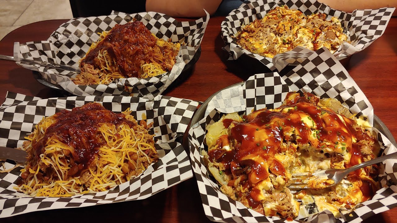 Dudley's Done Right B.B.Q!!