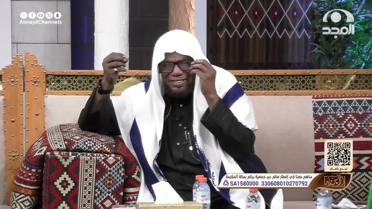 شاب تحدوه أصدقائه أن يجعل زوجته تطبخ لهم ليلة الدخلة وكل واحد يعطيه 7 ألف وهذا ما حدث! جلوي الدوسري