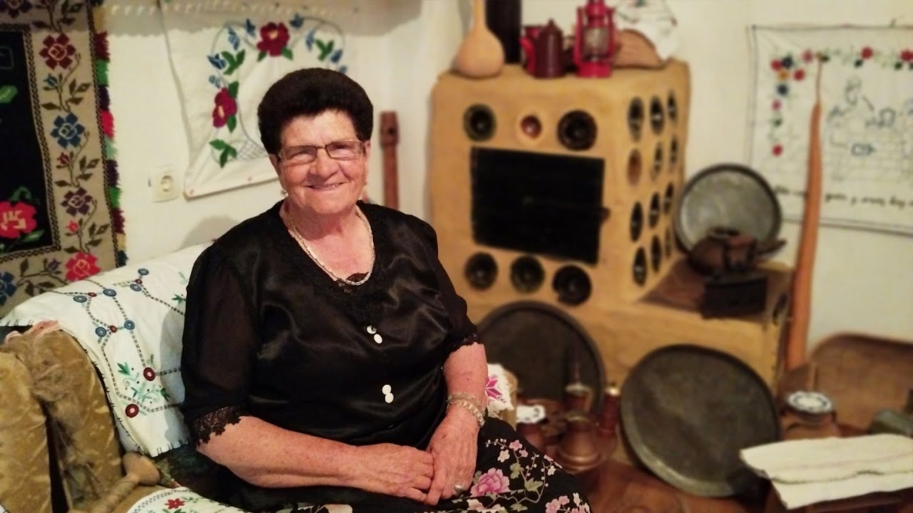 Ima penziju, ali je UNIŠTI na veselje i ekskurzije!