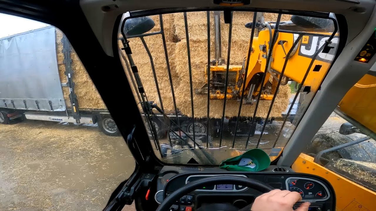 Nakladanie Balíkov / Loading Straw Bales - JCB 535-95 Agri Super | POV/Drive View